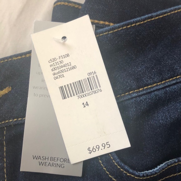 Lane Bryant Mid Rise Super Stretch Skinny Jeans - Picture 3 of 3